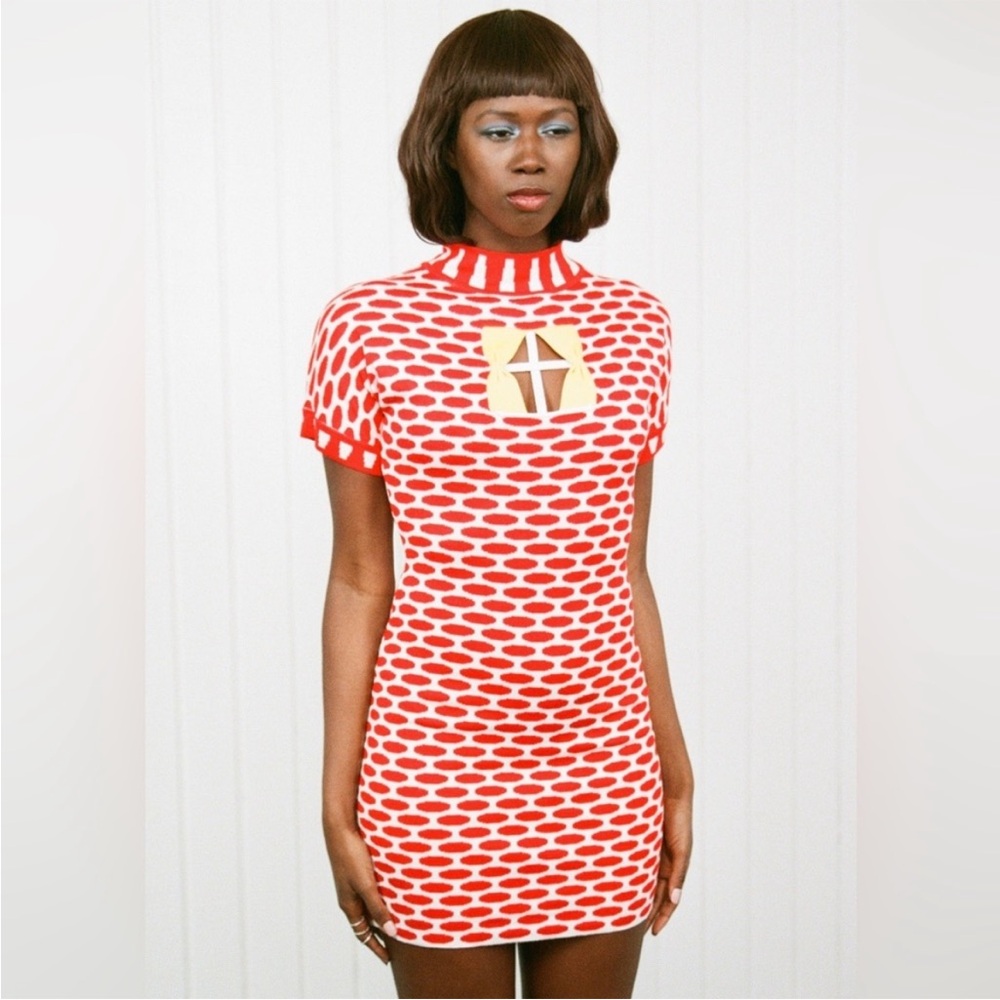 Fashion Brand Company brick house knit sweater dress with yellow curtains 🏠